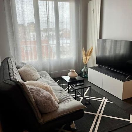 Appartement Situe Au Centre Ville D'알포르빌 외부 사진