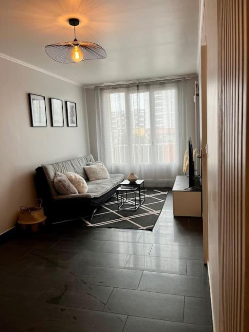 Appartement Situe Au Centre Ville D'알포르빌 외부 사진